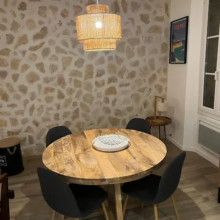 Apartment Au Coeur Du Vieil